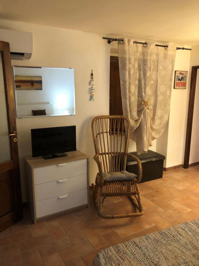 La Casa Di Zoe Apartment Campiglia Marittima Bagian luar foto