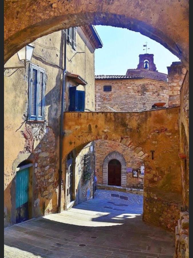 La Casa Di Zoe Apartment Campiglia Marittima Bagian luar foto