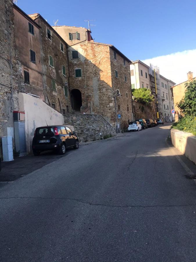 La Casa Di Zoe Apartment Campiglia Marittima Bagian luar foto