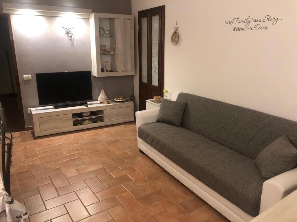 La Casa Di Zoe Apartment Campiglia Marittima Bagian luar foto
